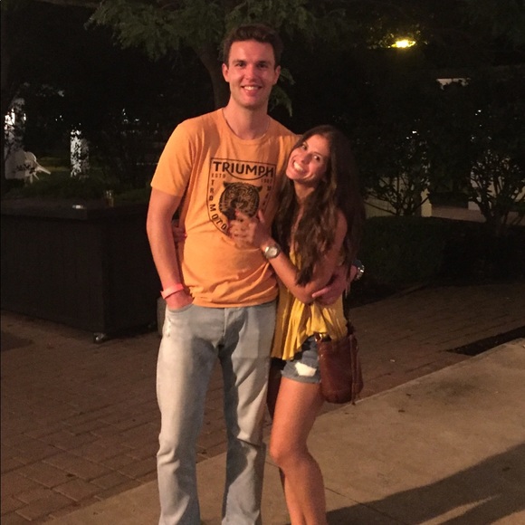 Meet your Posher, Samantha - Picture 4 of 4